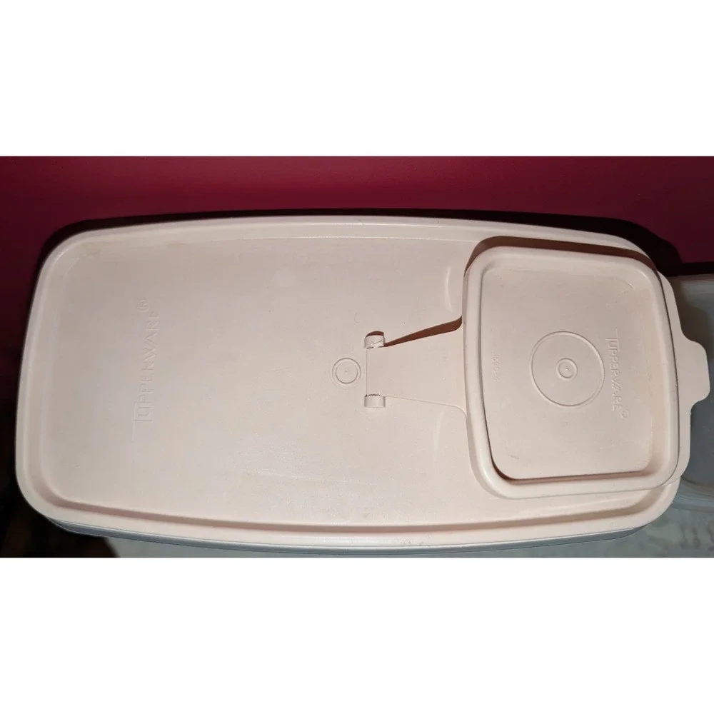 Three Vintage Tupperware Cereal, Keeper Set  1588-7, 469-6, 471-12, 1590-4